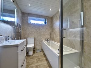 Photo 18- click for photo gallery